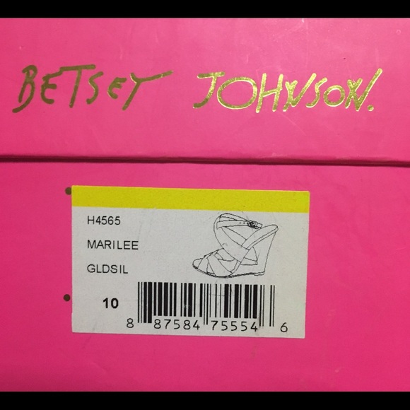 EUC Betsey Johnson gold and silver wedges Sz 10 - Picture 6 of 6